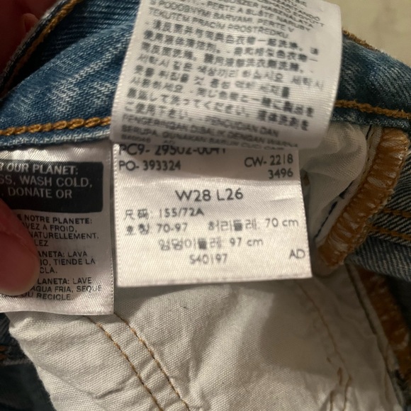 Levi’s Jean - Picture 4 of 4